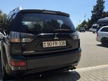 Mitsubishi Outlander-11