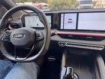Geely Coolray-4