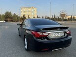 Hyundai Sonata-12