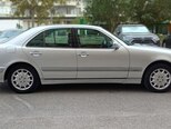Mercedes E 240-4