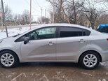 Kia Rio-5