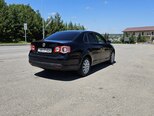 Volkswagen Jetta-5