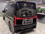 Toyota HiAce-6