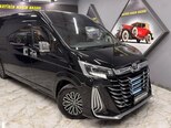 Toyota HiAce-5