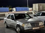 Mercedes 220 E-8