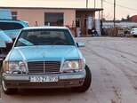 Mercedes 220 E-4