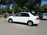 Nissan Tiida-12