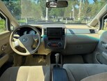 Nissan Tiida-13