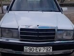 Mercedes 190-1