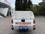 Mitsubishi L200-4