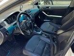 Volkswagen Jetta-5