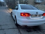 Volkswagen Jetta-4