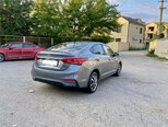 Hyundai Accent-4