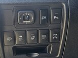 Toyota Land Cruiser-7
