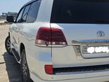 Toyota Land Cruiser-4