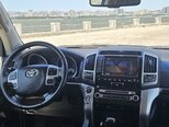 Toyota Land Cruiser-11