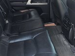 Toyota Land Cruiser-9