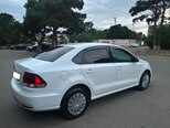 Volkswagen Polo-4