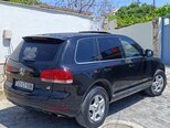Volkswagen Touareg-3