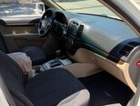 Hyundai Santa Fe-11