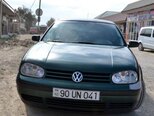 Volkswagen Golf-1