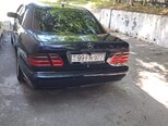 Mercedes E 240-3