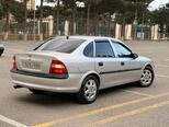 Opel Vectra-4