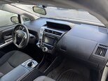 Toyota Prius V-11
