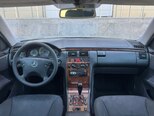 Mercedes E 270-12