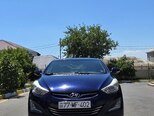 Hyundai Elantra-1
