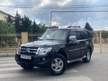 Mitsubishi Pajero-1