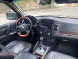 Mitsubishi Pajero-8