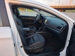 Hyundai Elantra-13