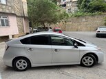 Toyota Prius-3