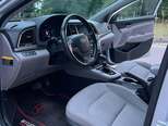 Hyundai Elantra-6