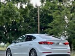 Hyundai Elantra-8