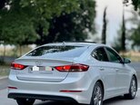 Hyundai Elantra-7
