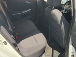 Hyundai Accent-11
