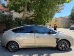 Toyota Prius-3