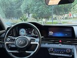 Hyundai Elantra-12
