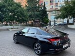 Hyundai Elantra-4