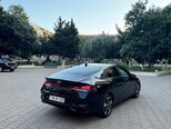 Hyundai Elantra-9