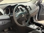 Mitsubishi Lancer-14