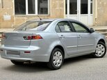 Mitsubishi Lancer-12