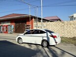 Hyundai Accent-6