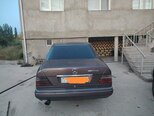 Mercedes E 250-3
