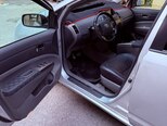 Toyota Prius-12