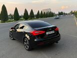 Kia Cerato-5