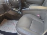 Toyota Prius-12