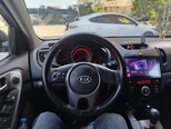 Kia Cerato-10
